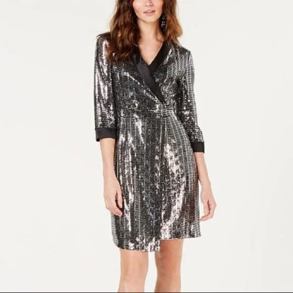 slim fit dress slacks Miss Circle Women's Silver Night White Sequin Crepe Tuxedo Blazer Dress main image 1